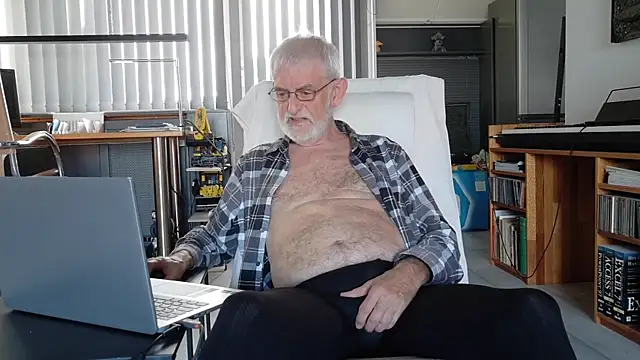 Snapshot of ewaldwillems99 chatting on 30, 10, 2025 ewaldwillems99 online show from 30, 10, 2025