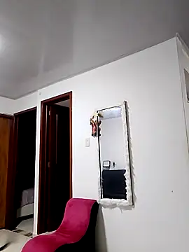 Snapshot of Alisson_Milf chatting on 13, 10, 2025 Alisson Milf online show from 13, 10, 2025