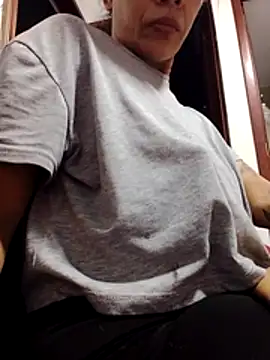 Snapshot of Alisson_Milf chatting on 10, 1, 2026 Alisson Milf online show from 10, 1, 2026