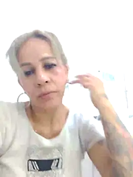 Snapshot of Alisson_Milf chatting on 4, 2, 2026 Alisson Milf online show from 4, 2, 2026