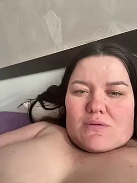 SunnyLeila2101 online show from 6, 2, 2026