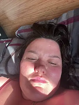 SunnyLeila2101 online show from 30, 6, 2026