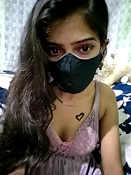 Snapshot of Crystil_love-21 chatting on 23, 9, 2025 Crystil love-21 online show from 23, 9, 2025