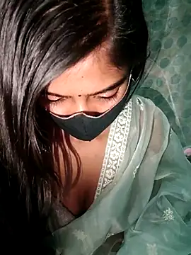 Snapshot of Crystil_love-21 chatting on 8, 3, 2026 Crystil love-21 online show from 8, 3, 2026