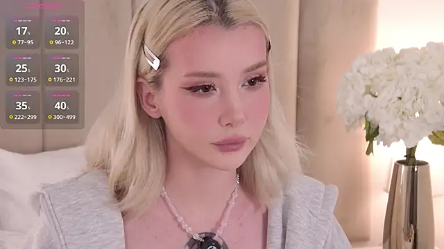 Snapshot of Nesolla chatting on 9, 9, 2025 Nesolla online show from 9, 9, 2025