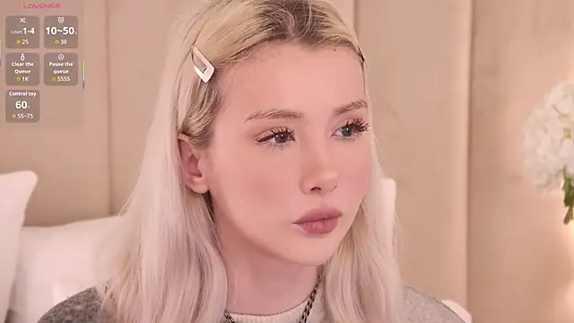 Snapshot of Nesolla chatting on 26, 9, 2025 Nesolla online show from 26, 9, 2025