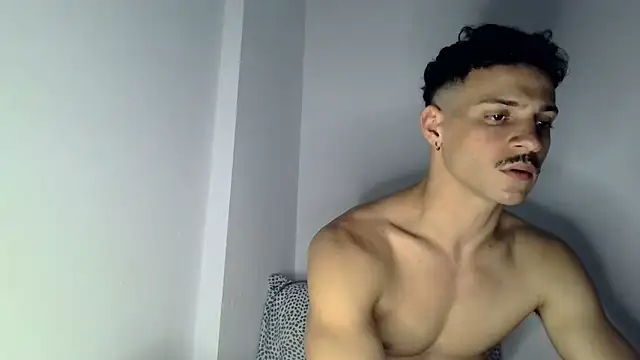 Snapshot of Manugic19 chatting on 19, 3, 2026 Manugic19 online show from 19, 3, 2026