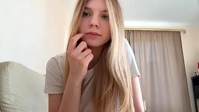 FruityXo online show from 8, 10, 2025