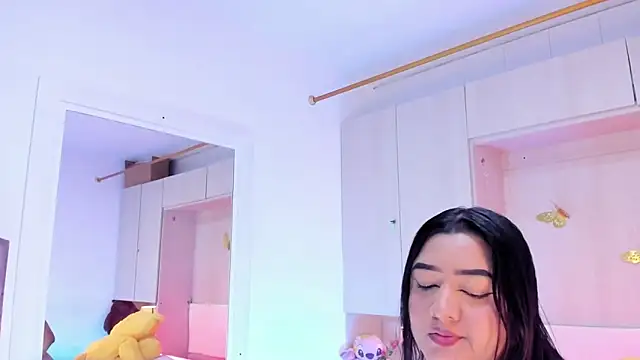 LilyWhitney online show from 3, 5, 2026