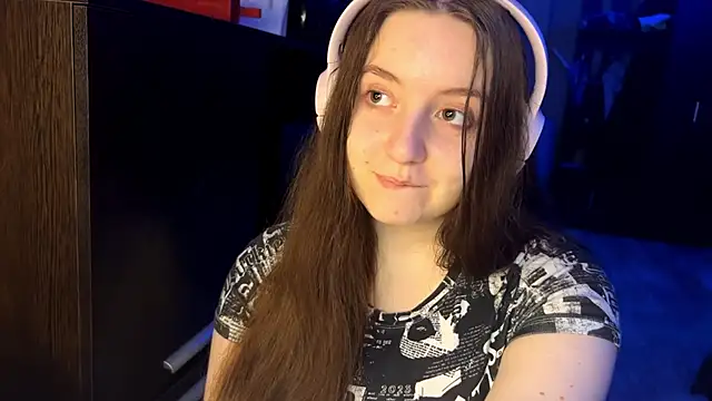 LauretteRagar online show from 9, 9, 2025