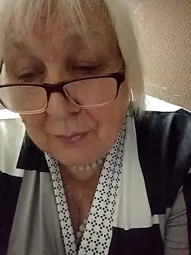 Alexia64231 online show from 18, 11, 2025