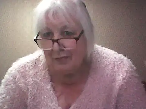 Alexia64231 online show from 17, 12, 2025