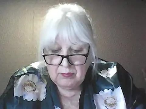 Alexia64231 online show from 4, 4, 2026