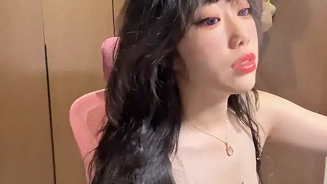 Snapshot of Lilium-520 chatting on 1, 11, 2025 Lilium-520 online show from 1, 11, 2025