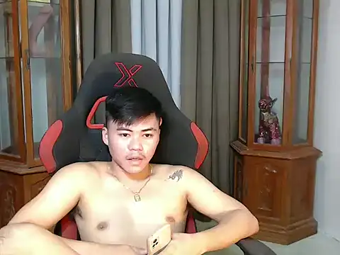 Snapshot of hot_emman chatting on 10, 9, 2025 hot emman online show from 10, 9, 2025