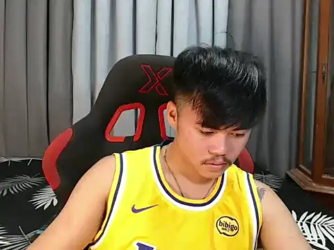 Snapshot of hot_emman chatting on 7, 10, 2025 hot emman online show from 7, 10, 2025