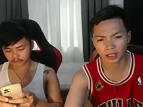 Snapshot of hot_emman chatting on 10, 10, 2025 hot emman online show from 10, 10, 2025