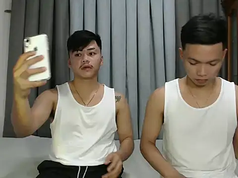 Snapshot of hot_emman chatting on 22, 10, 2025 hot emman online show from 22, 10, 2025