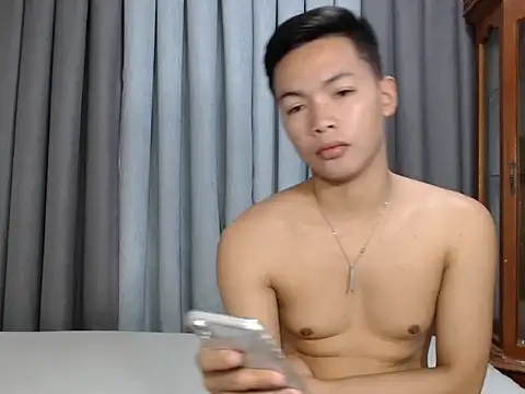 Snapshot of hot_emman chatting on 31, 10, 2025 hot emman online show from 31, 10, 2025