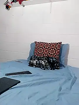 oxxy jean online show from 6, 5, 2026