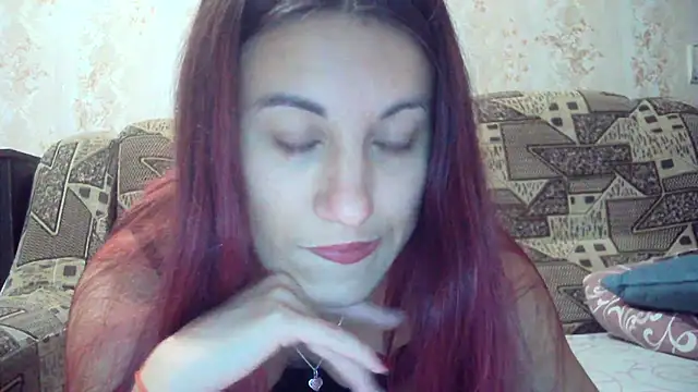 kiss lovely  online show from 11, 10, 2025