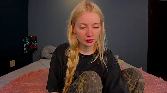 Lillie Berry online show from 12, 7, 2026