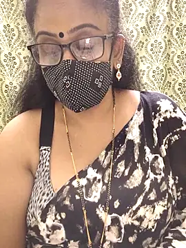 sweet-lotus online show from 10, 10, 2025