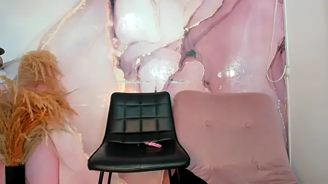 Nini Beyker online show from 6, 10, 2025