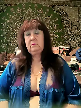 CrystalLime6411 online show from 7, 5, 2026