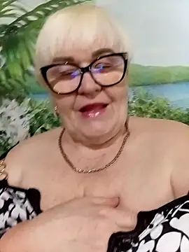 VioletSweet5566 online show from 5, 5, 2026