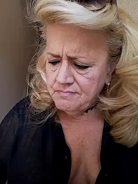 Belladama61 online show from 23, 9, 2025