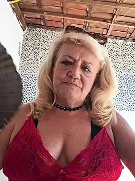 Belladama61 online show from 3, 5, 2026