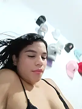 Little-Pussy-Sweet online show from 28, 9, 2025