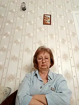 AlikaSwan5821 online show from 11, 3, 2026