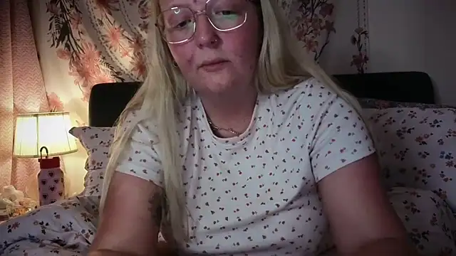 Daisyxoxo  online show from 18, 5, 2026