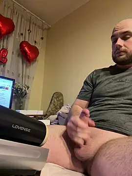 Snapshot of LuckyGirlfriends chatting on 27, 4, 2026 LuckyGirlfriends online show from 27, 4, 2026