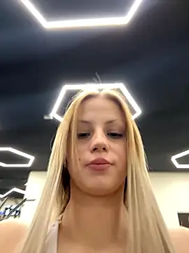 Snapshot of FavoriteKira chatting on 10, 1, 2026 FavoriteKira online show from 10, 1, 2026