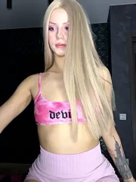 Snapshot of FavoriteKira chatting on 21, 3, 2026 FavoriteKira online show from 21, 3, 2026