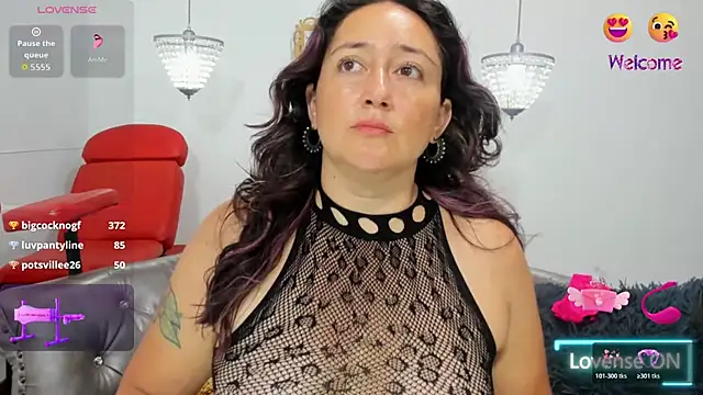 naughty milf esmeralda online show from 2, 5, 2026