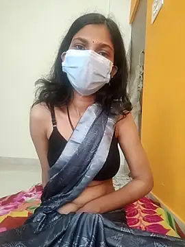 Shivani2002 online show from 18, 12, 2025