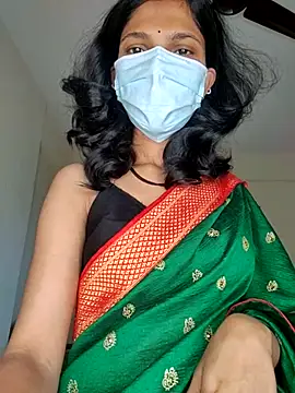 Snapshot of Shivani2002 chatting on 4, 4, 2026 Shivani2002 online show from 4, 4, 2026