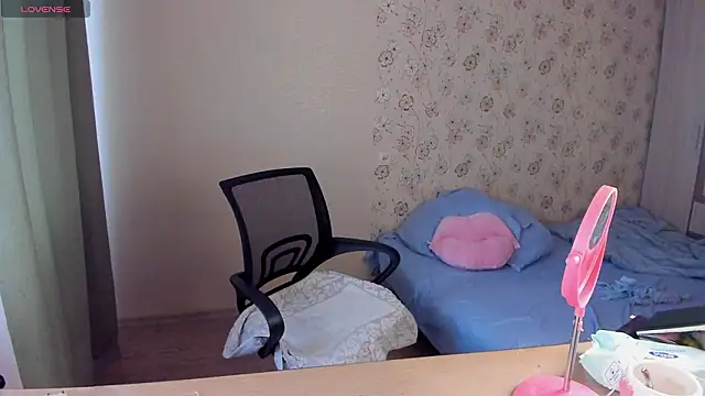 Alice next door online show from 19, 3, 2026