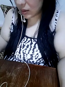 Madam-bezoul- online show from 8, 11, 2025