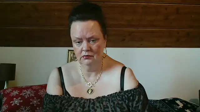 Snapshot of TiffanyMature chatting on 29, 11, 2025 TiffanyMature online show from 29, 11, 2025