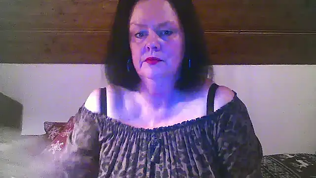 Snapshot of TiffanyMature chatting on 22, 12, 2025 TiffanyMature online show from 22, 12, 2025