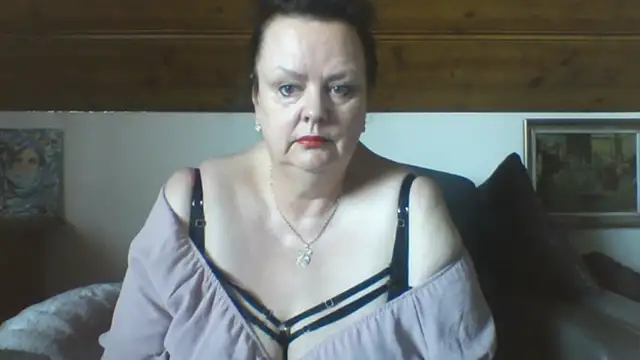 Snapshot of TiffanyMature chatting on 11, 3, 2026 TiffanyMature online show from 11, 3, 2026