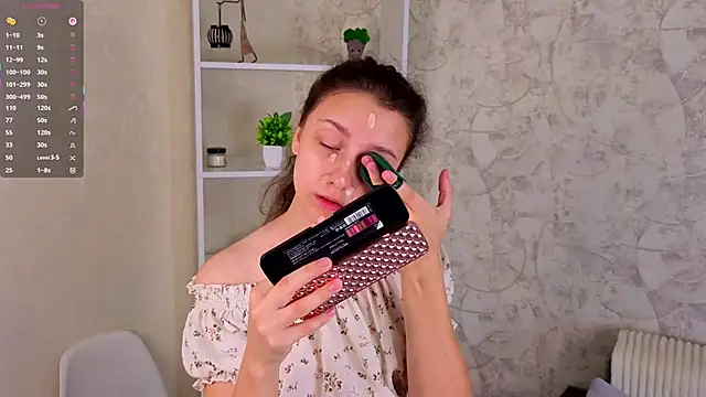 Snapshot of GiseleLamos chatting on 11, 9, 2025 GiseleLamos online show from 11, 9, 2025