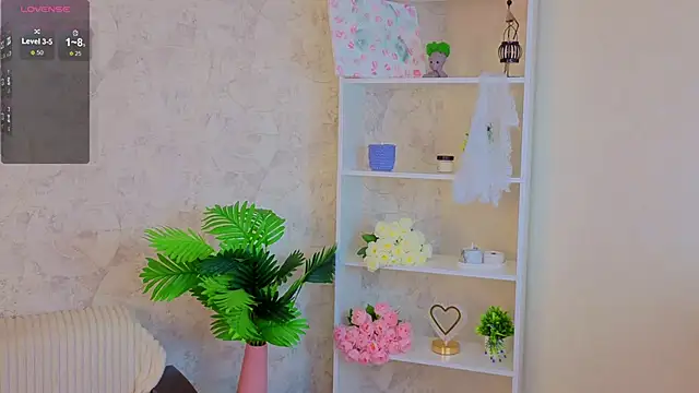 Snapshot of GiseleLamos chatting on 16, 11, 2025 GiseleLamos online show from 16, 11, 2025