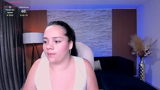 karlie small online show from 29, 7, 2026