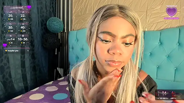 Luna Colinns online show from 12, 9, 2025